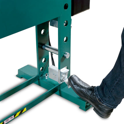 53417000 - Hydraulic Workshop Press 70 Tonne Hand/Foot Operated