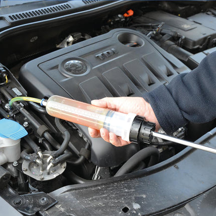 66050400 - Vehicle Fluid Change Syringe - 200cc